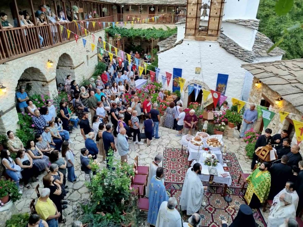 Ο εορτασμός της Αγίας Κυριακής και του Αγίου Προκοπίου στη Μητρόπολη Μαντινείας