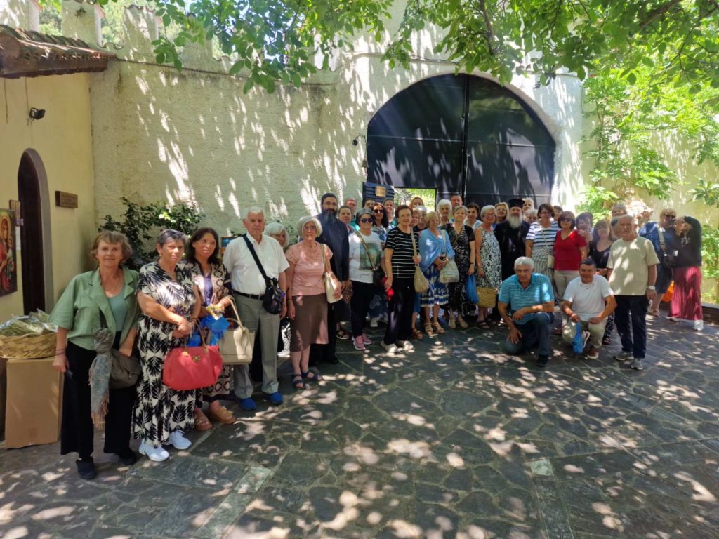 Προσκυνηματική εκδρομή σε Ελασσόνα και Βόλο πραγματοποίησε ο Ι.Ν. Αγίων Κωνσταντίνου και Ελένης Αμυνταίου