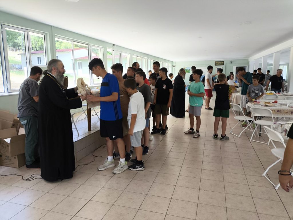 Ο Φλωρίνης Ειρηναίος στις Κατασκηνώσεις της Ιεράς Μητροπόλεως