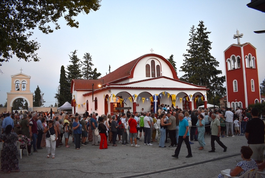 Μαρωνείας Παντελεήμων: Η Παναγία είναι το αξεπέραστο πρότυπο της κατα Χριστόν ζωής