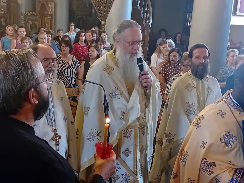 Η εορτή του Αγίου Φανουρίου στον ιστορικό Ιερό Ναό Παναγίας Φανερωμένης Τρικάλων