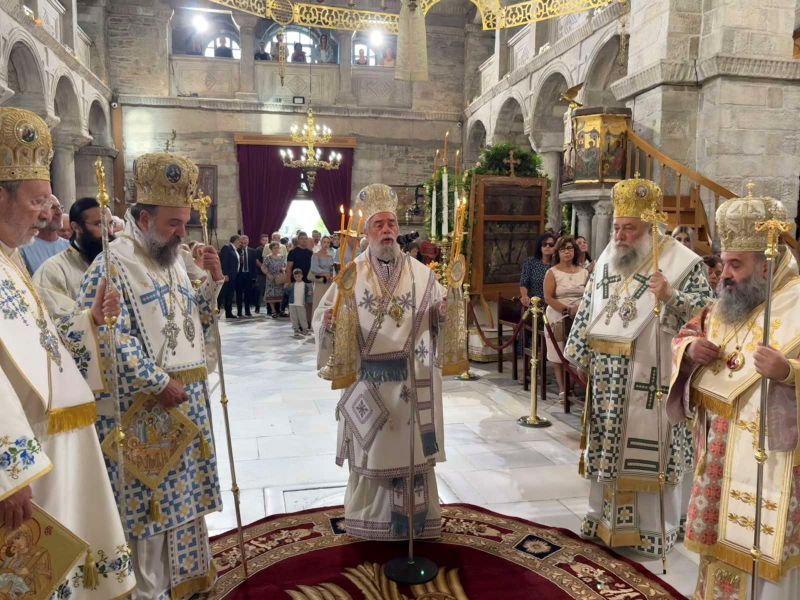H Πάρος εόρτασε την Κοίμηση της Θεοτόκου και τα 1700 χρόνια της Εκατονταπυλιανής