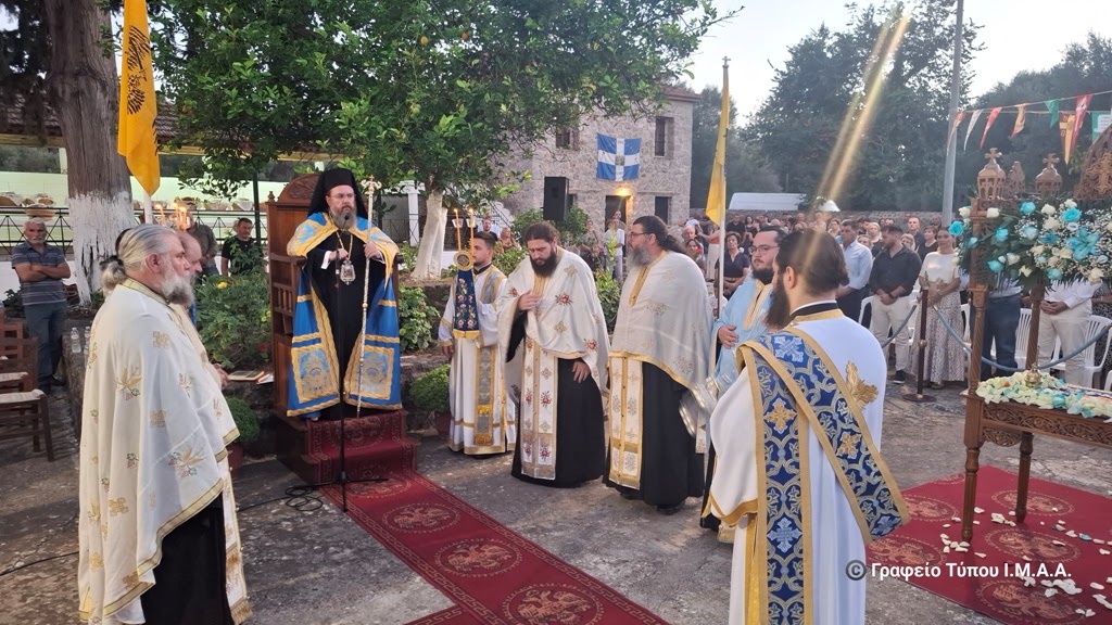 Αιτωλίας Δαμασκηνός: Η Παναγία βρίσκεται ταυτόχρονα τόσο ψηλά και τόσο κοντά στον άνθρωπο