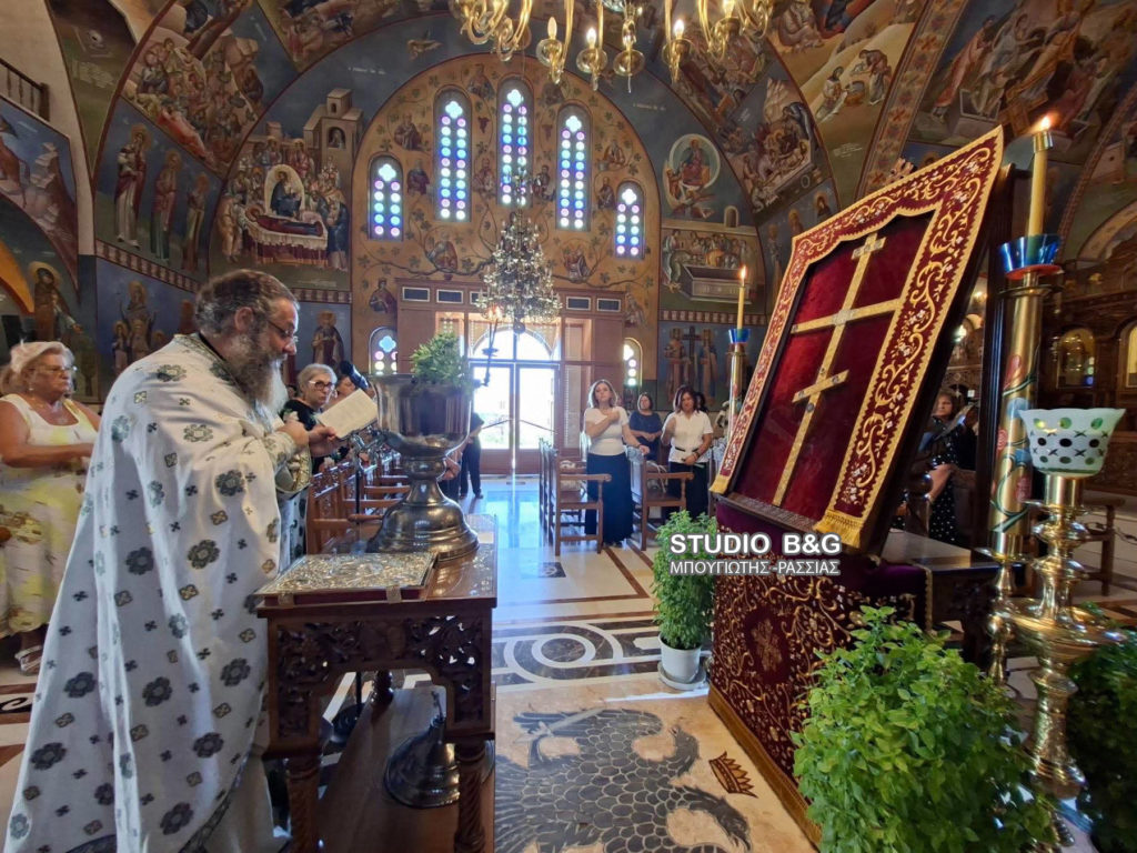 Εορτάστηκε η εορτή της Προόδου του Τιμίου Σταυρού στον Ι.Ν. Κοιμήσεως Θεοτόκου Κιβερίου