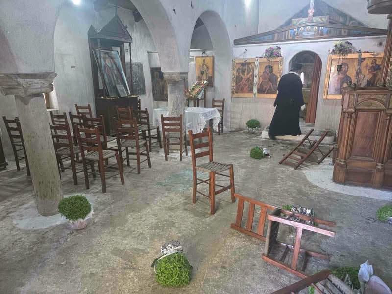 Ιερόσυλοι βανδάλισαν το εκκλησάκι της Μεταμορφώσεως του Σωτήρος στα Καλύβια