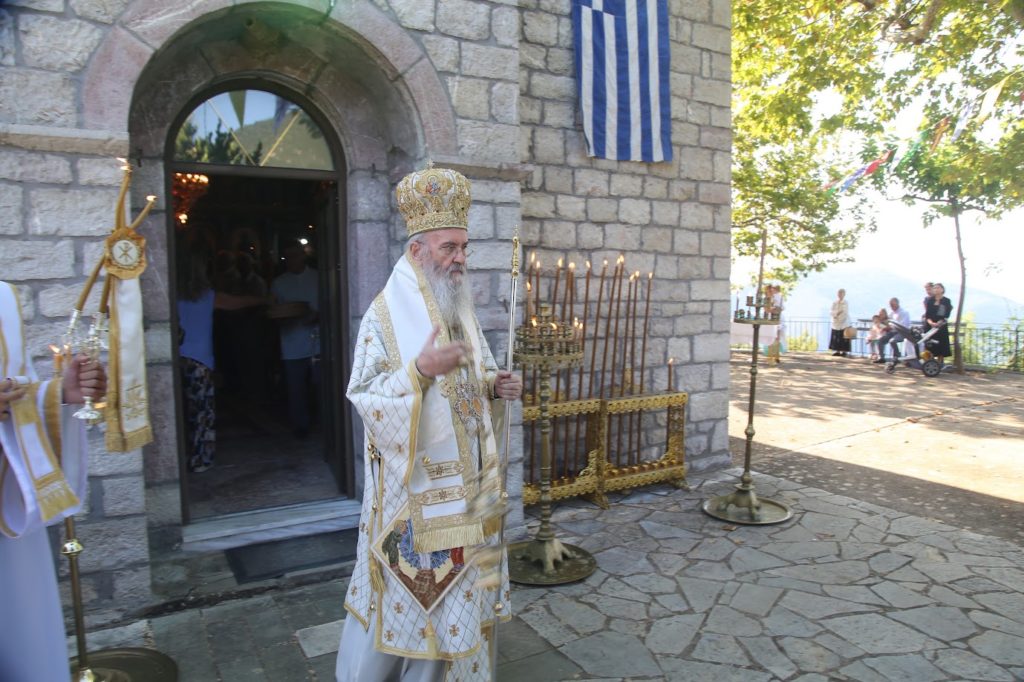 Αρχιερατική Θεία Λειτουργία στο Γολέμι της ορεινής Ναυπακτίας