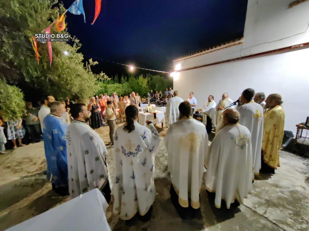 Η Εορτή των Αγίων Αδριανού και Ναταλίας στο Κατσίγκρι Αργολίδας – Η Θαυματουργή οπή