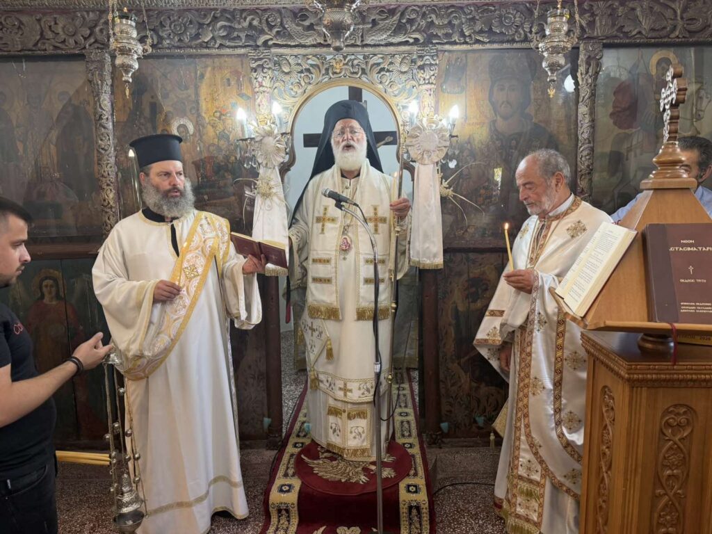 Ο Μητροπολίτης Αρκαλοχωρίου στον Ιερό Ναό Κοιμήσεως της Θεοτόκου στην Παναγιά Πεδιάδος