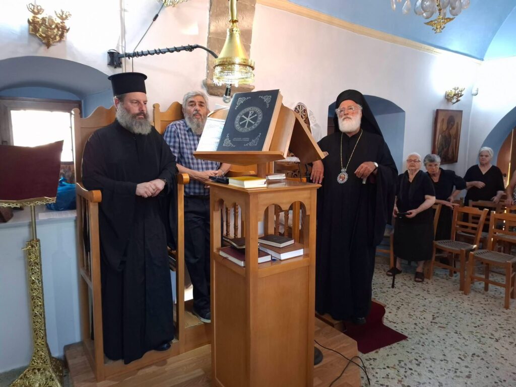 Ιερά Παράκληση προς την Υπεραγία Θεοτόκο στα Φαβριανά Μονοφατσίου