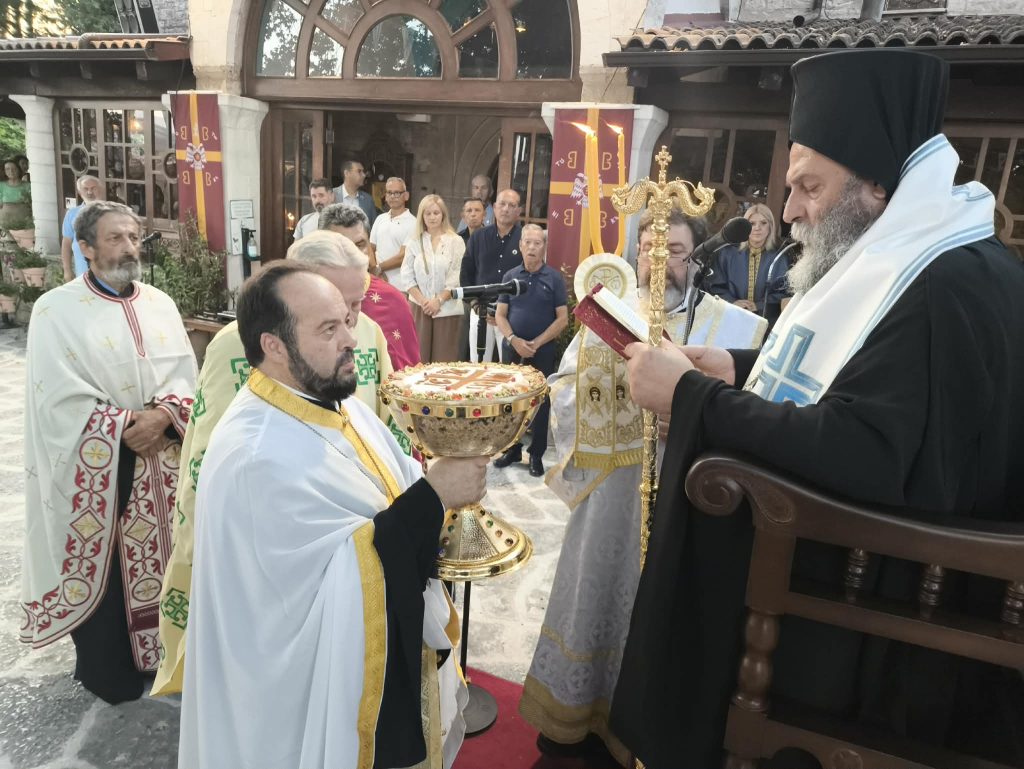 Μέγας Εσπερινός του Αγίου Κοσμά του Αιτωλού στην Ενορίας Περιβλέπτου Ιωαννίνων