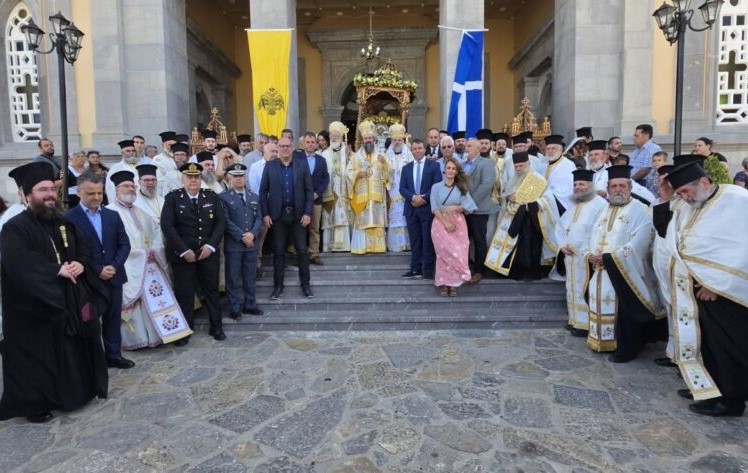 Λαμπρός εορτασμός της Κοιμήσεως της Θεοτόκου στη Μεγάλη Παναγιά Νεαπόλεως