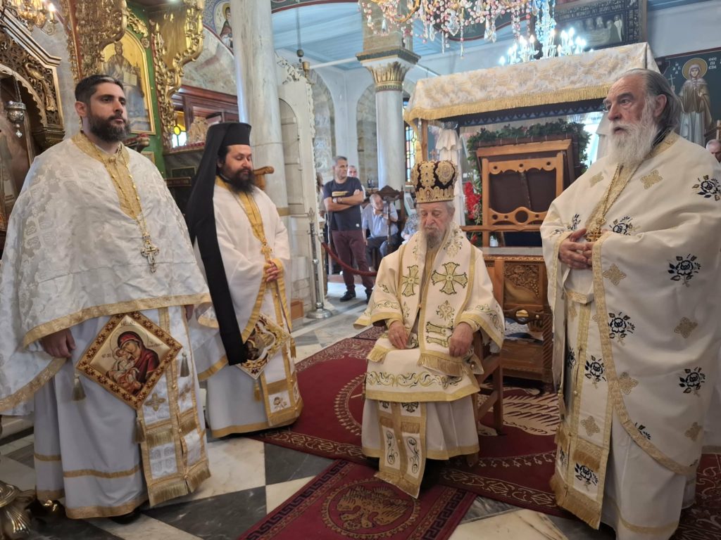Ο Μητροπολίτης Καρυστίας στον Ιερό Ναό της Παναγίας Λιαουτσάνισσας Κύμης