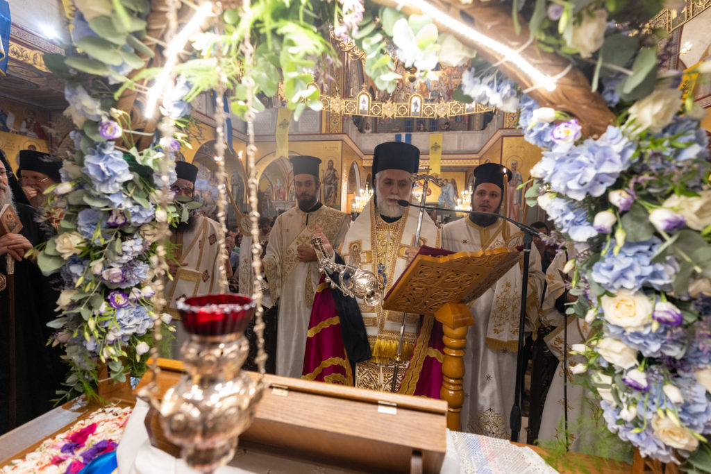 Χιλιάδες πιστοί στα Εγκώμια της Θεοτόκου στη Νέα Μηχανιώνα