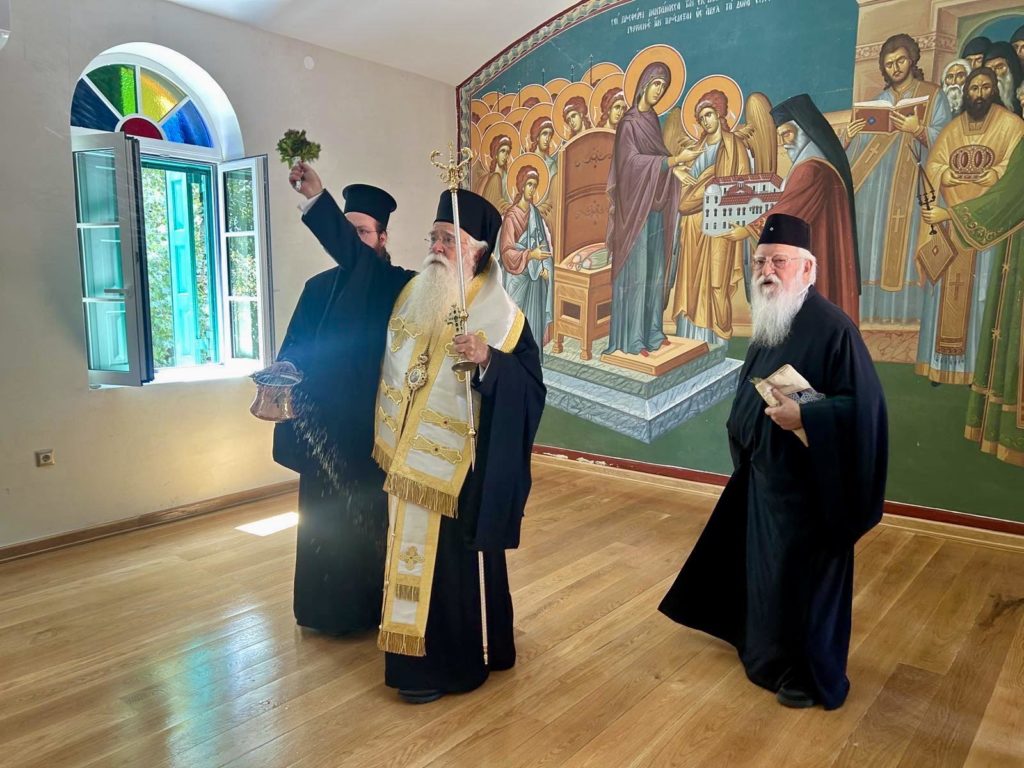 Αγιασμός των πρώτων ολοκληρωμένων κελιών της Παλαιάς Ιεράς Μονής Παναγίας Κάτω Ξενιάς