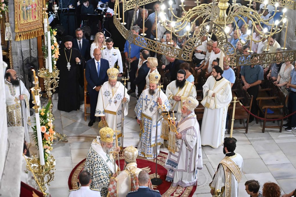 Πάρος: Παρουσία Δένδια και Φ/Γ «ΚΙΜΩΝ» οι εορτασμοί για την Παναγία Εκατονταπυλιανή