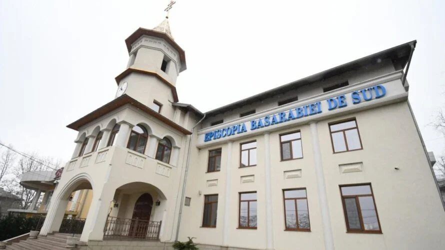Guvernul României finanțează 11 proiecte pentru dotarea bisericilor și mănăstirilor din Episcopia Basarabiei de Sud