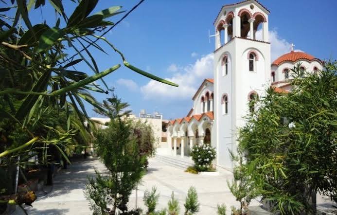 Εορτή Αγίου Ιερομάρτυρος Ειρηναίου και Τρισάγιο Μητροπολίτη Κισάμου κυρού Ειρηναίου