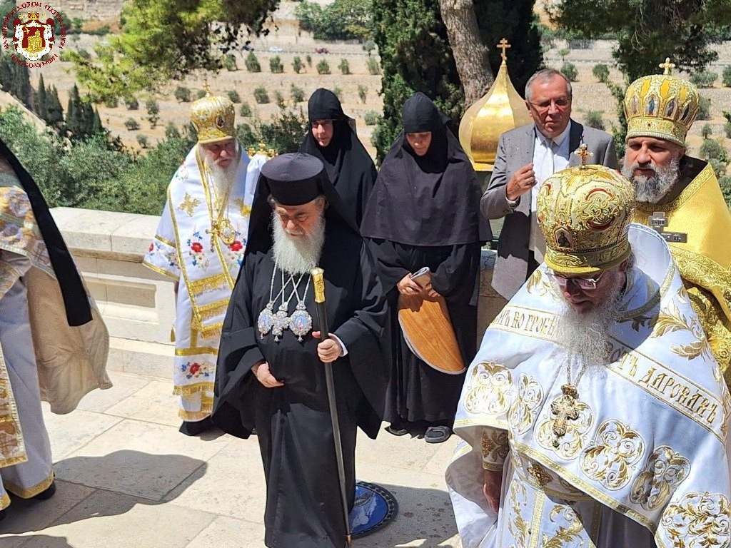 Ο Ιεροσολύμων Θεόφιλος ευλόγησε την εορτή της Αγίας Μαρίας της Μαγδαληνής στη Ρωσική Μονή της Γεσθημανής