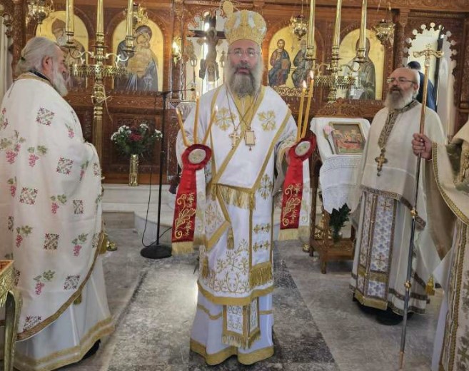 Ο Μητροπολίτης Ρεθύμνης στον Ιερό Ναό Αγίας Τριάδος Βαλσαμονέρου