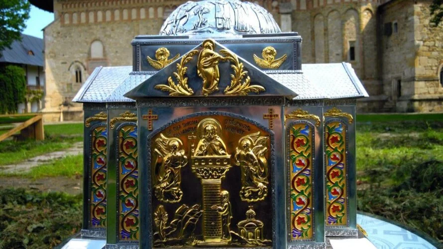 Moaștele Sf. Simeon cel din Muntele Minunat de la Mănăstirea Neamț vor fi duse într-o parohie băcăuană cu ocazia hramului