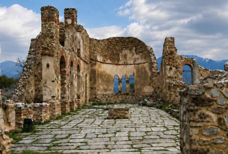 Αρχιερατικό Συλλείτουργο στη Βασιλική του Αγίου Αχιλλίου για τα 1.400 χρόνια του Ακαθίστου Ύμνου