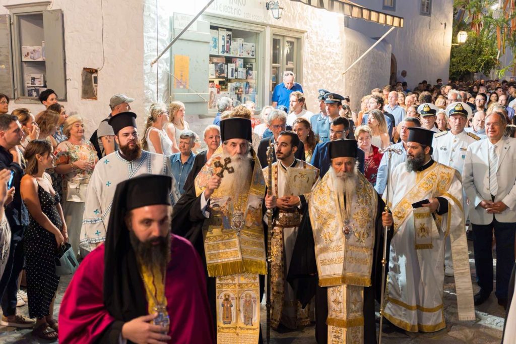 Πειραιώς Σεραφείμ από Ύδρα: «Είμαστε ενώπιον της μεγάλης εορτής της ενότητος»