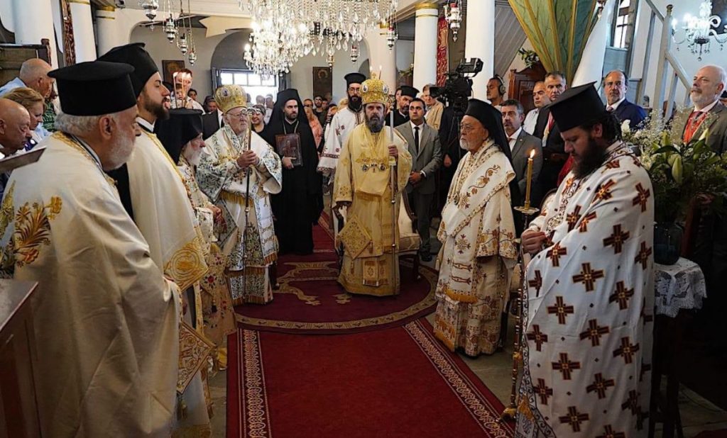 Patriarku Ekumenik dhe Kryepeshkopi i Shqipërisë z. Joan kremtojnë Fjetjen e Hyjlindëses në  Imbros