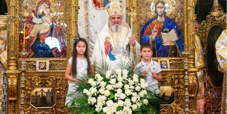 Patriarhul Daniel, la început de an școlar: Copiii și tinerii sunt daruri ale lui Dumnezeu pentru familie, Biserică şi popor