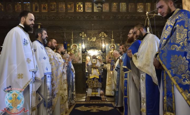 В самоковския храм „Успение Богородично“ Българският патриарх Даниил възглави св. Литургия