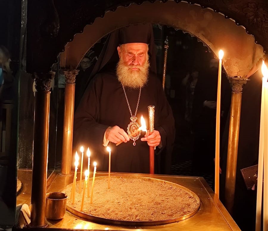 Ιερά Αγρυπνία για την ανακομιδή του ιερού λειψάνου του Αγίου Νεκταρίου στην Ευαγγελίστρια Καρδίτσης