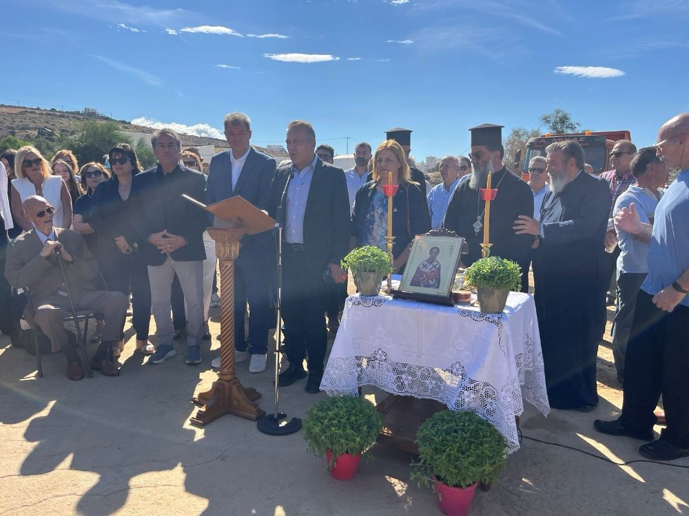 Θεμελίωση Κλειστού Αθλητικού Κέντρου στην Άνδρο