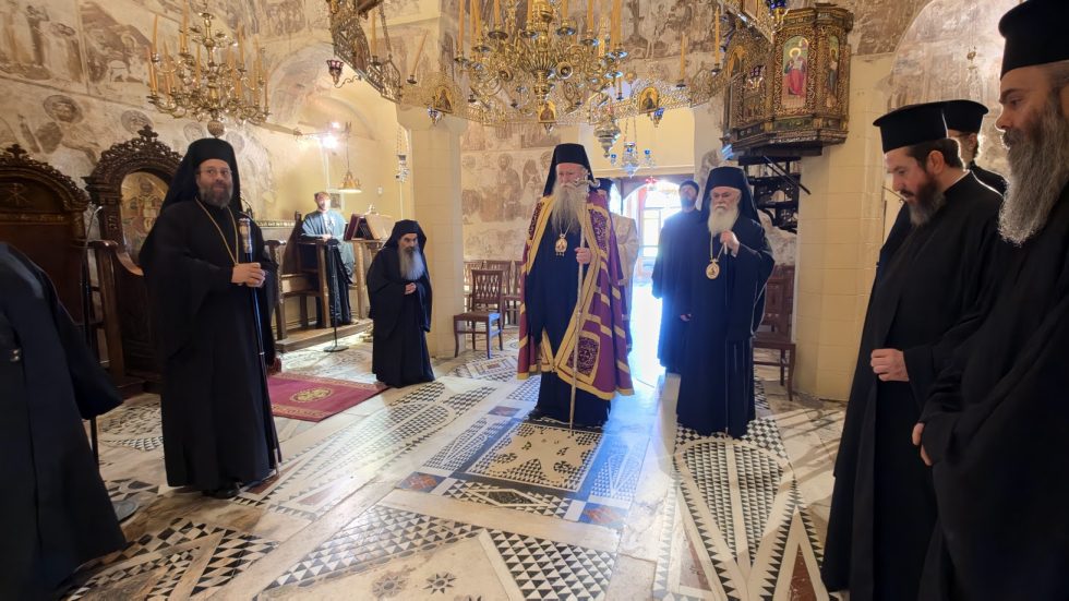 Митрополит Јоаникије посјетио Митрополиjу калавритско-егијалијску