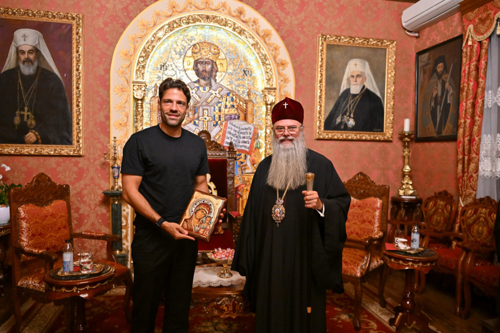 Συνάντηση Μητροπολίτη Φιλιππουπόλεως με τον δημοφιλή τραγουδιστή Κωνσταντίνο Αργυρό