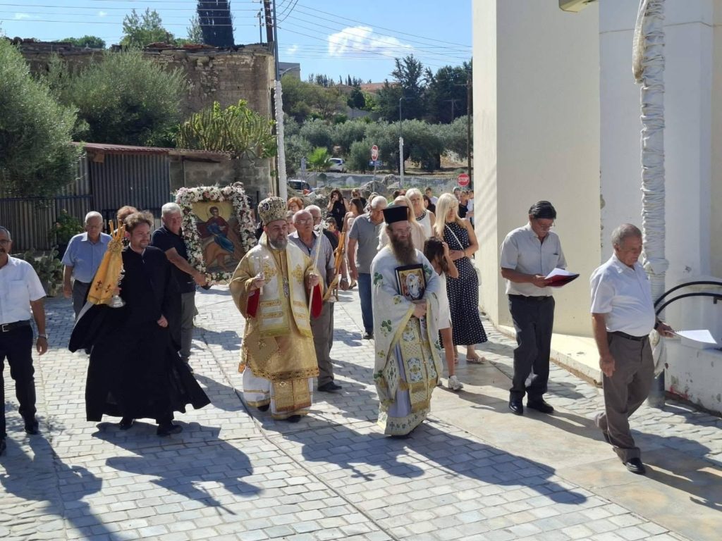 Ο Μητροπολίτης Κυρηνείας στον Ιερό Ναό Αγίου Θεοδώρου στο Πολιτικό
