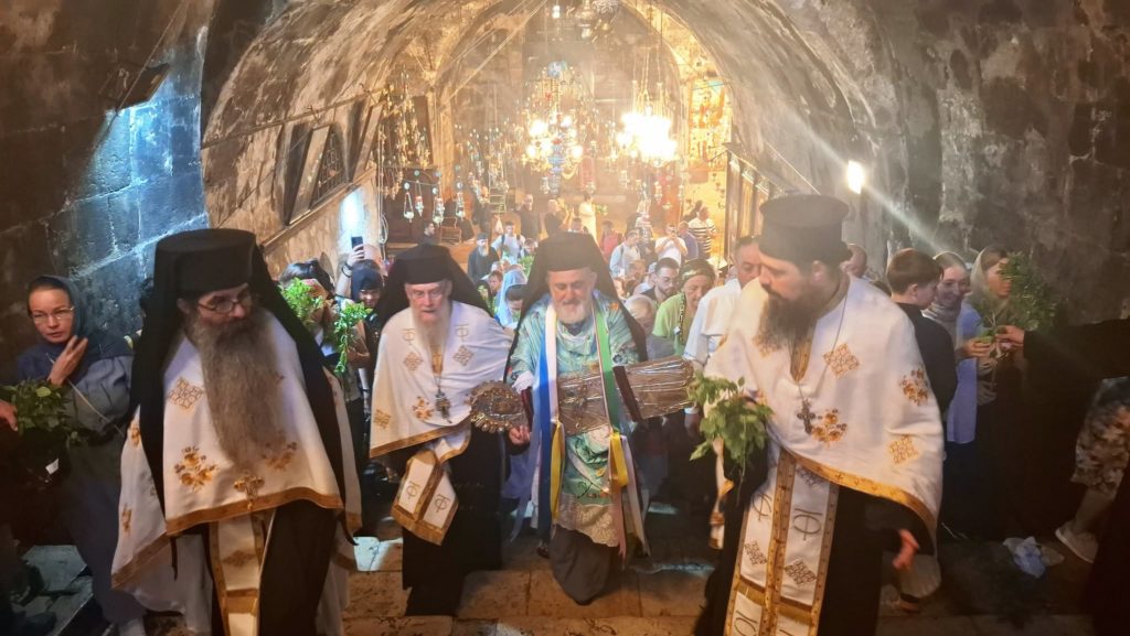 Η άνοδος της Ιεράς Εικόνος της Κοιμήσεως της Θεοτόκου προς το Μετόχι της Γεθσημανής