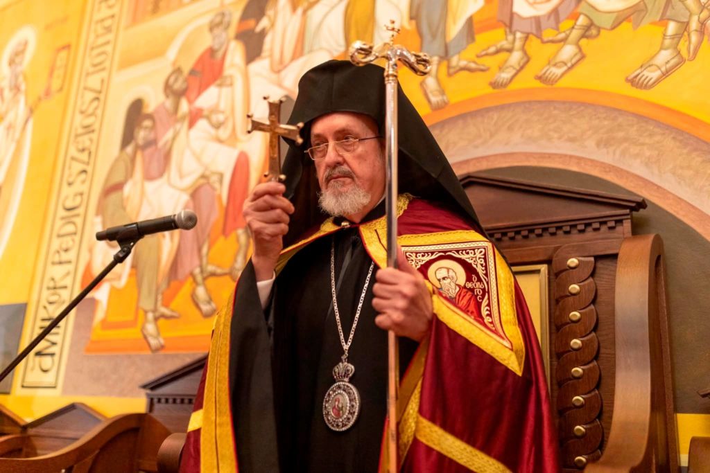 Aρχιερατική χοροστασία του Γέροντος Χαλκηδόνος Εμμανουήλ στον Ιερό Ναό Αγίων Τριών Ιεραρχών στη Βουδαπέστη
