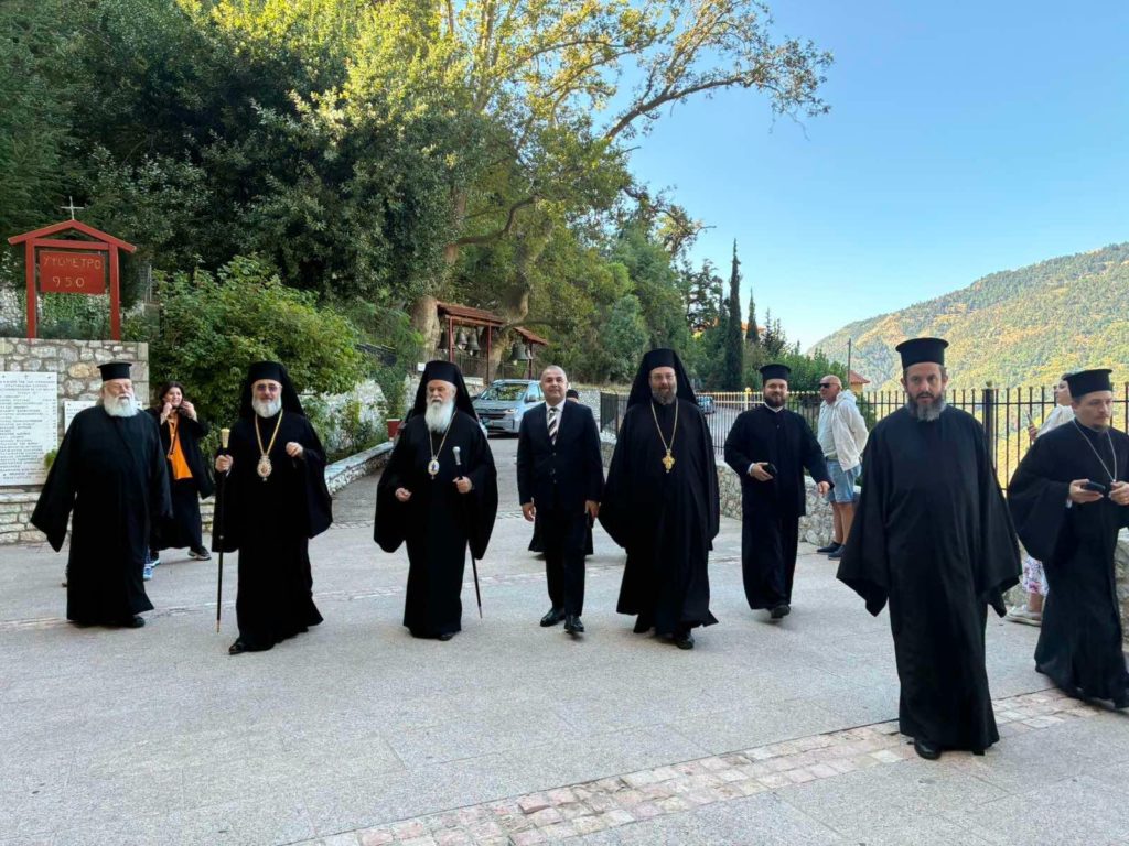 Ο Αρχιεπίσκοπος Μπουζαίου Κυπριανός στην Ι.Μ. Μεγάλου Σπηλαίου