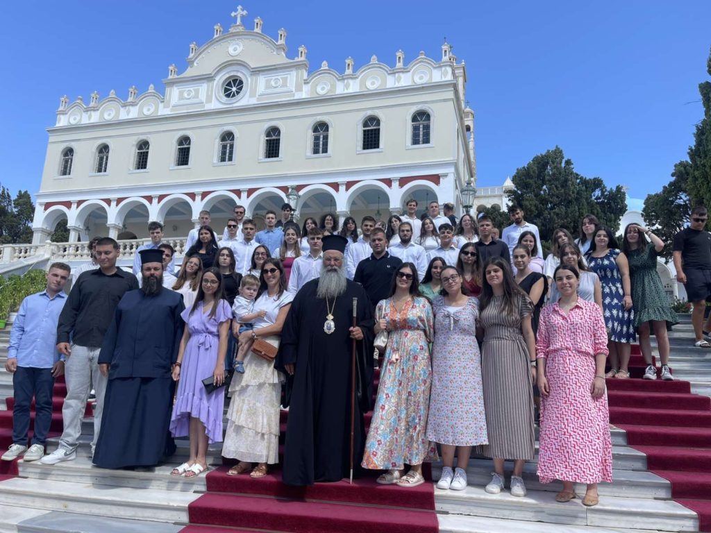 Προσκύνημα στελεχών νεότητας της Ιεράς Μητρoπόλεως Κίτρους στην Τήνο