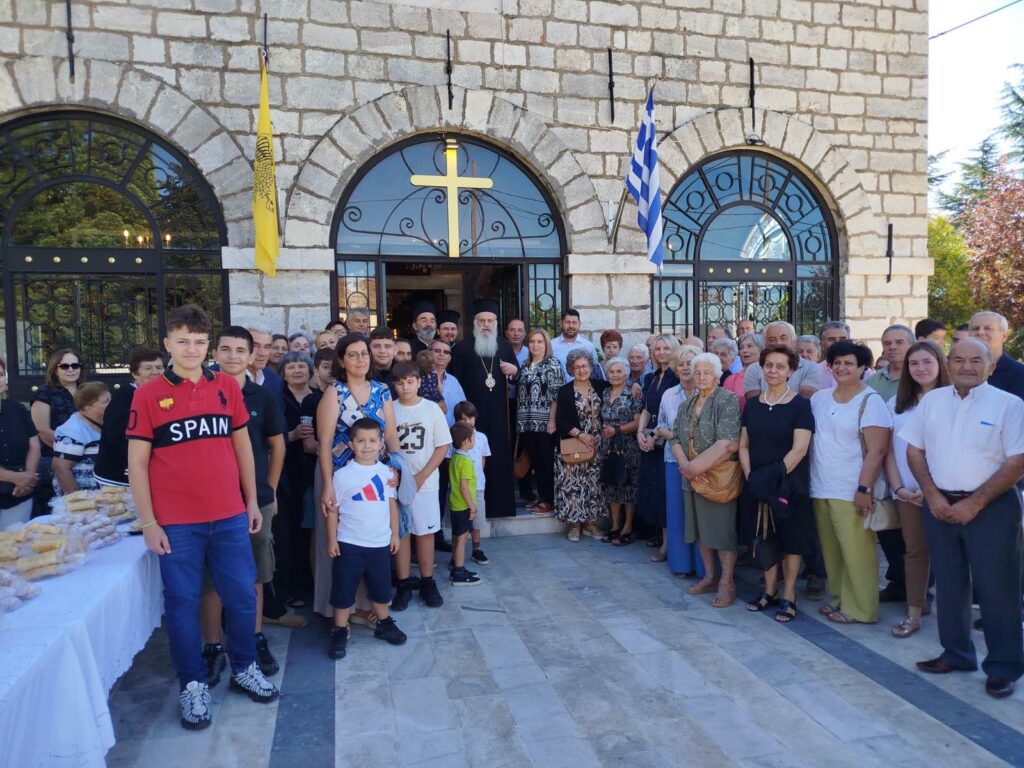 Στον Ιερό Ναό Κοιμήσεως της Θεοτόκου Στενού Μαντινείας ιερούργησε ο Μητροπολίτης Επιφάνιος