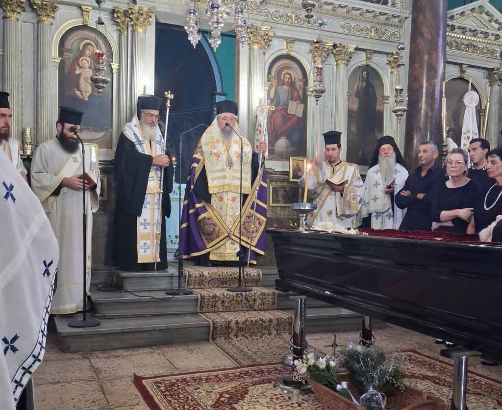 Η Εξόδιος Ακολουθία του μακαριστού Αρχιμανδρίτη του Οικουμενικού Θρόνου π. Σπυρίδωνος Βρεττού