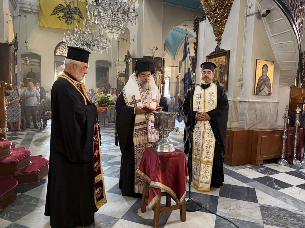 Με Θεία Λειτουργία και Αγιασμό η Αρχή της Ινδίκτου στον Μητροπολιτικό Ναό Χανίων