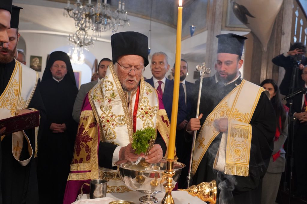 Ο Οικουμενικός Πατριάρχης τέλεσε τα Θυρανοίξια του Ιερού Ναού του Αγίου Χαραλάμπους Βεβεκίου