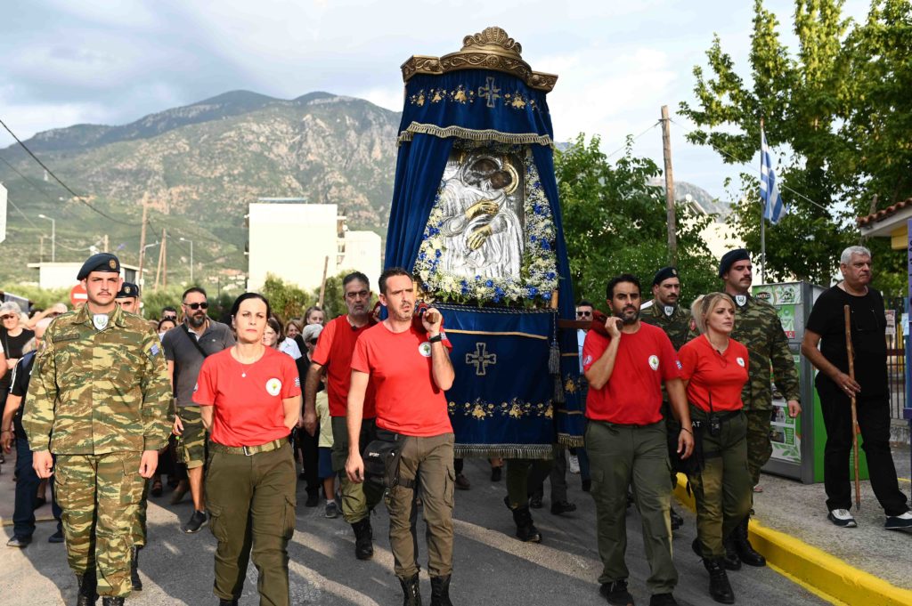 Η Καλαμάτα υποδέχθηκε την Ιερά Εικόνα της Παναγίας Δημιοβίτισσας