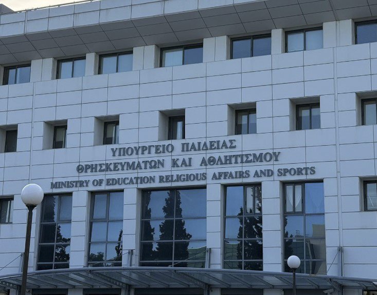 Απογοήτευση στους Θεολόγους: Μόλις 38 προσλήψεις αναπληρωτών, παρά τα μεγάλα κενά
