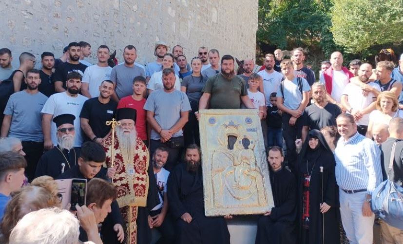Μονή Εικοσιφοίνισσας: Δεκάδες καβαλάρηδες από τα χωριά του Φαλακρού τίμησαν την Παναγία