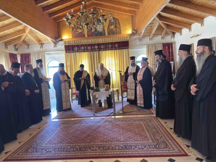 Αγιασμός για την έναρξη του νέου εκκλησιαστικού έτους στα Γραφεία της Μητρόπολης Θηβών