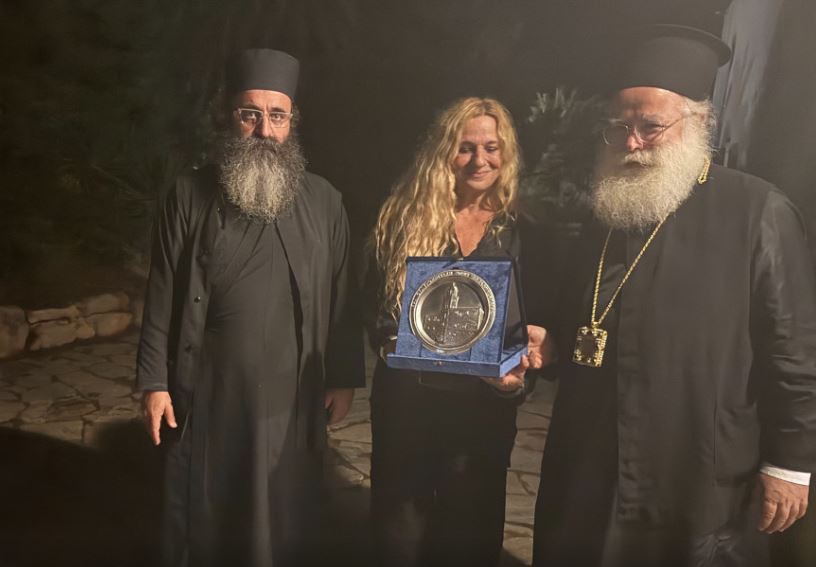 Μοναδική συναυλία με Ευανθία Ρεμπούτσικα στη Μονή Τοπλού