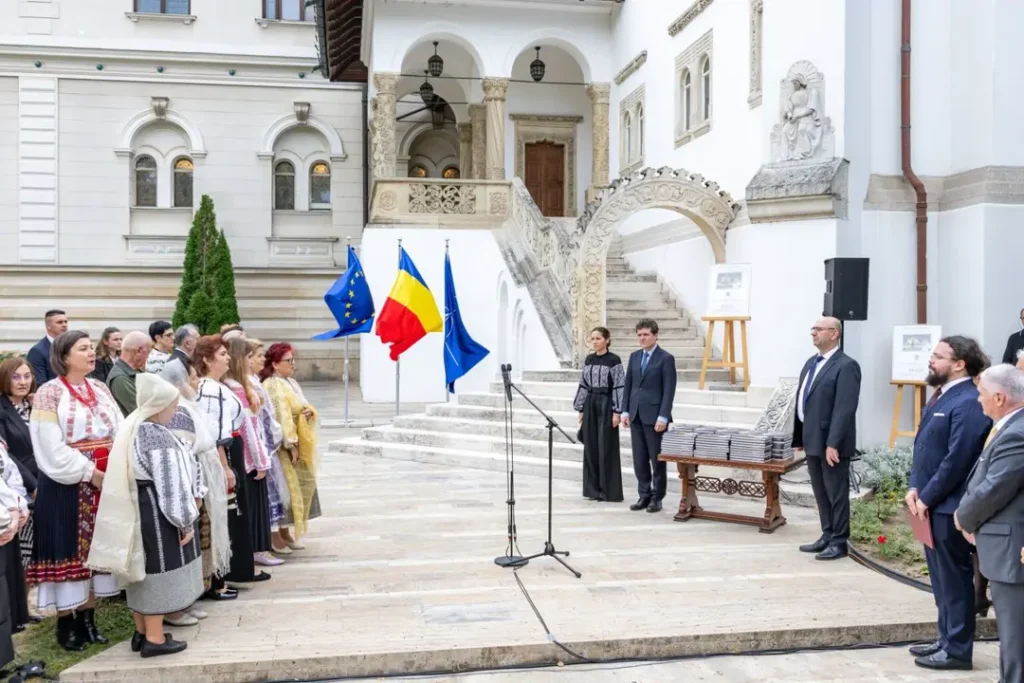 100 ani de la turneul diplomatic al Reginei Maria în America, marcați prin lansarea unui volum omagial la Palatul Cotroceni