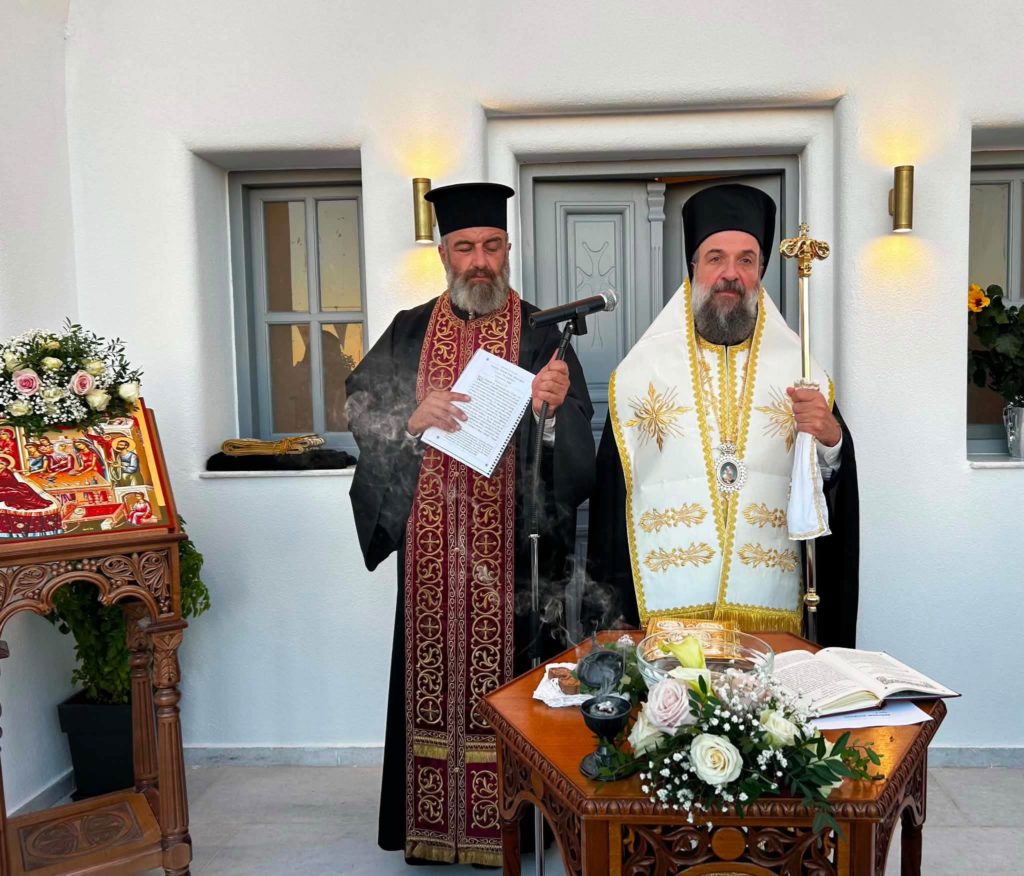 Θυρανοίξια Ιερού Παρεκκλησίου Παναγίας «Καλαμιωτίσσης» και Αγίου Φανουρίου στον Πύργο Σαντορίνης