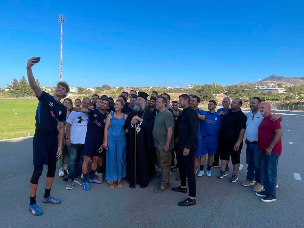 Μητροπολίτης Ρεθύμνης: Ευχές για μία καλή αγωνιστική σεζόν με υγεία στον αγιασμό της Επισκοπής